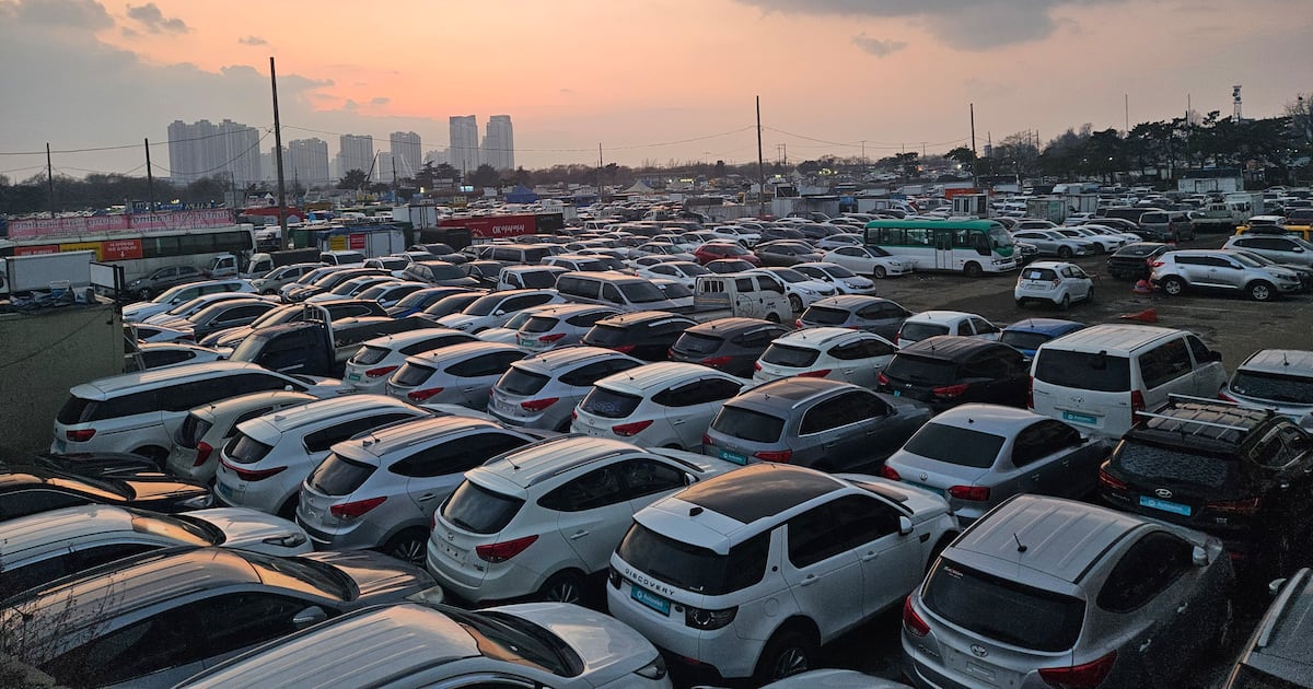 "중동 수출길 완전히 막혔다"... 美·이란 전쟁에 직격탄 맞은 중고차... - 뉴스 썸네일 이미지