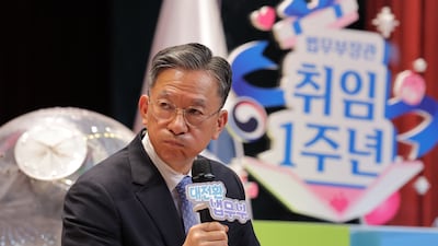‘보완수사권 폐지 반대’ 정성호 법무부 장관, 사의 표명… 李대통령 만류