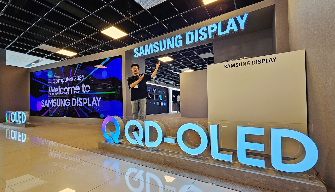 [특징주] 미국서 中 OLED 퇴출 기대감에 디스플레이株 불기둥 - 조선비즈