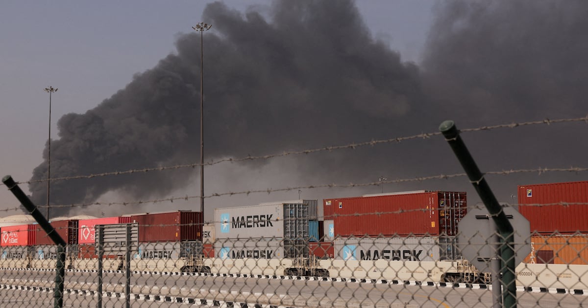 우리나라 유조선 26척이 페르시아만에 갇혀 있다는 거 진짜야?