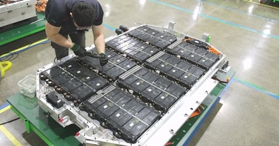 고전압 배터리 파셜수리 가능한 '전기차 토탈 수리 서비스' 출시 - 뉴스 썸네일 이미지