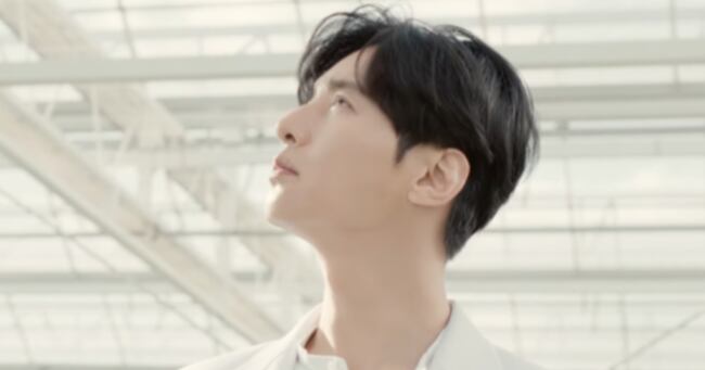 Won Bin Proves His Enduring Star Power Through New Advertisements