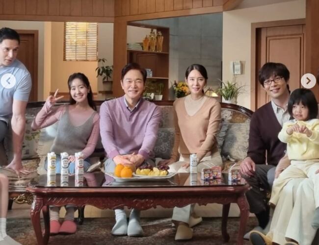 Jung Bo-seok Reunites with 'High Kick' Family After 15 Years, Expresses Concern for Lee Soon-jae's Health