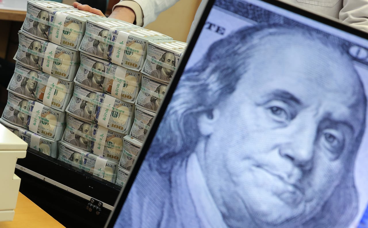 Won extends slide as South Korea tracks yen weakness - CHOSUNBIZ