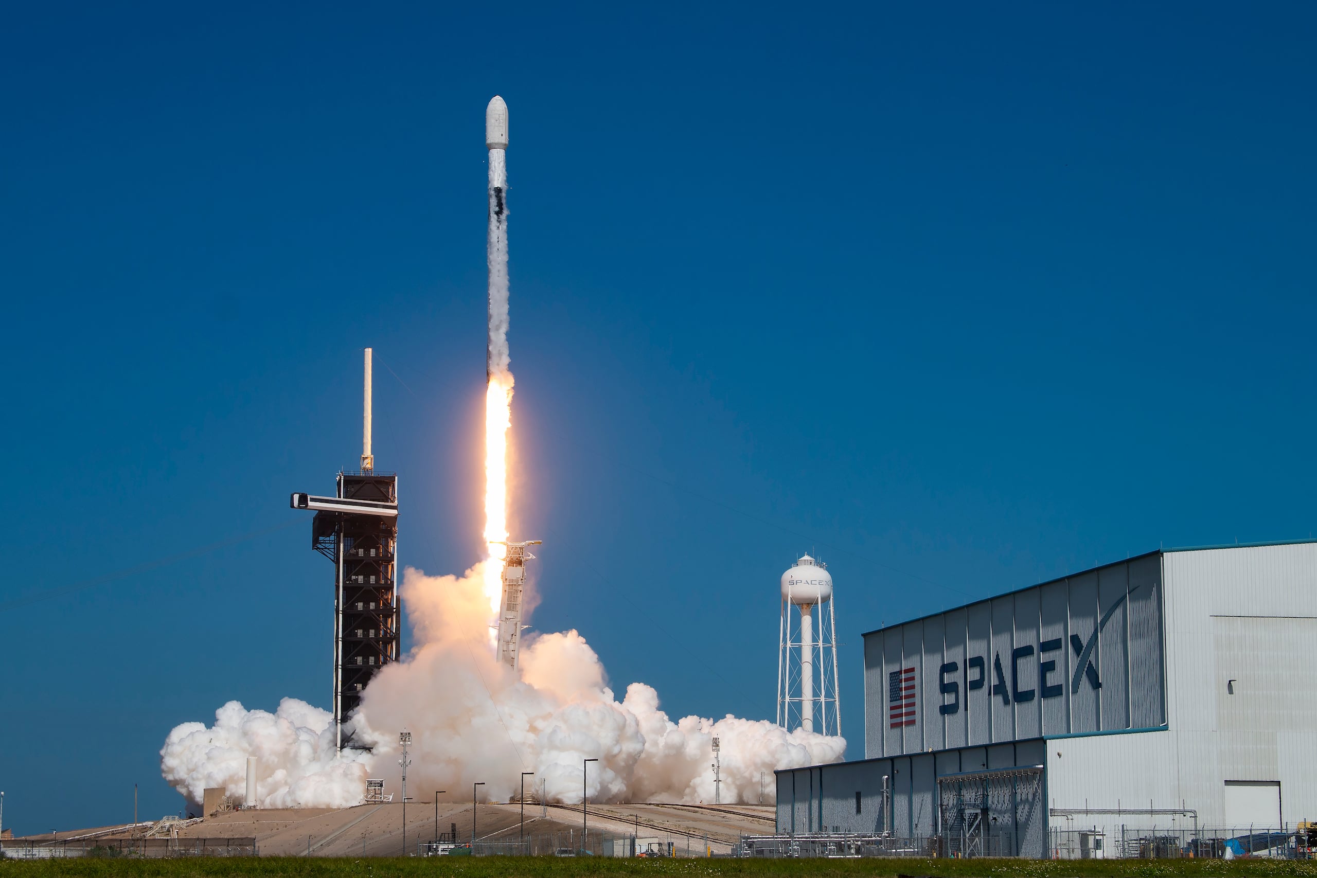 특징주] 아주IB투자, 스페이스X 지분 보유 소식에 상한가 - 조선비즈