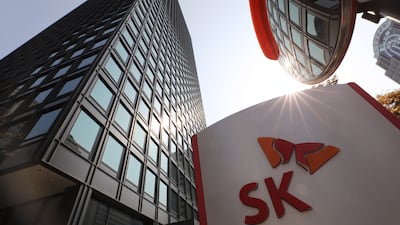 배당은 안 하면서 적자 자회사 떠안는 SK이노… SKIET 합병 관건은 ‘주주 설득’