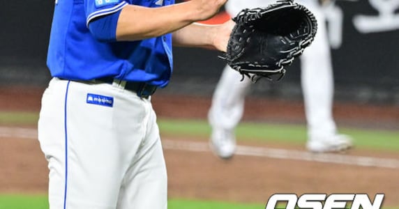 삼성 김재윤 9회 삼자범퇴 관련 사진