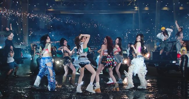 BABYMONSTER rejects luxury offers to prioritize stage and world tour - CHOSUNBIZ
