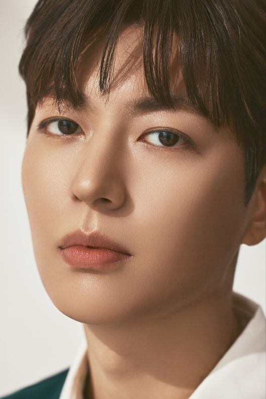 Jung Si-hyun Takes on His First Musical Role in 'Ghost Bakery'