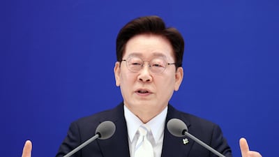 李 “전세 감소는 정상화 과정”…공소취소엔 “법과 상식대로”