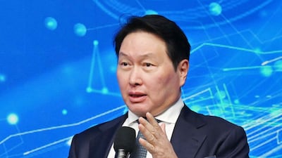 “결국 우상향한다”던 최태원, SK하이닉스 주가 급락에 48억원어치 첫 매수
