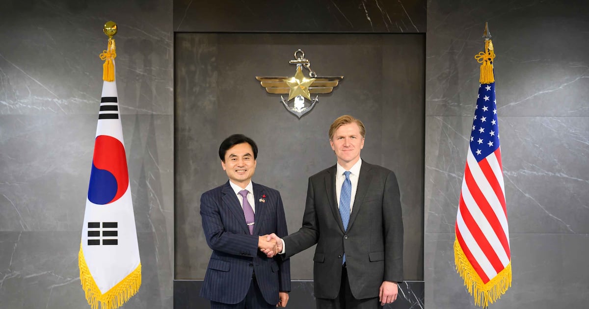 美 국방부 정책차관 "韓, 모범 동맹국... 국방 협력 강화" - 뉴스 썸네일 이미지
