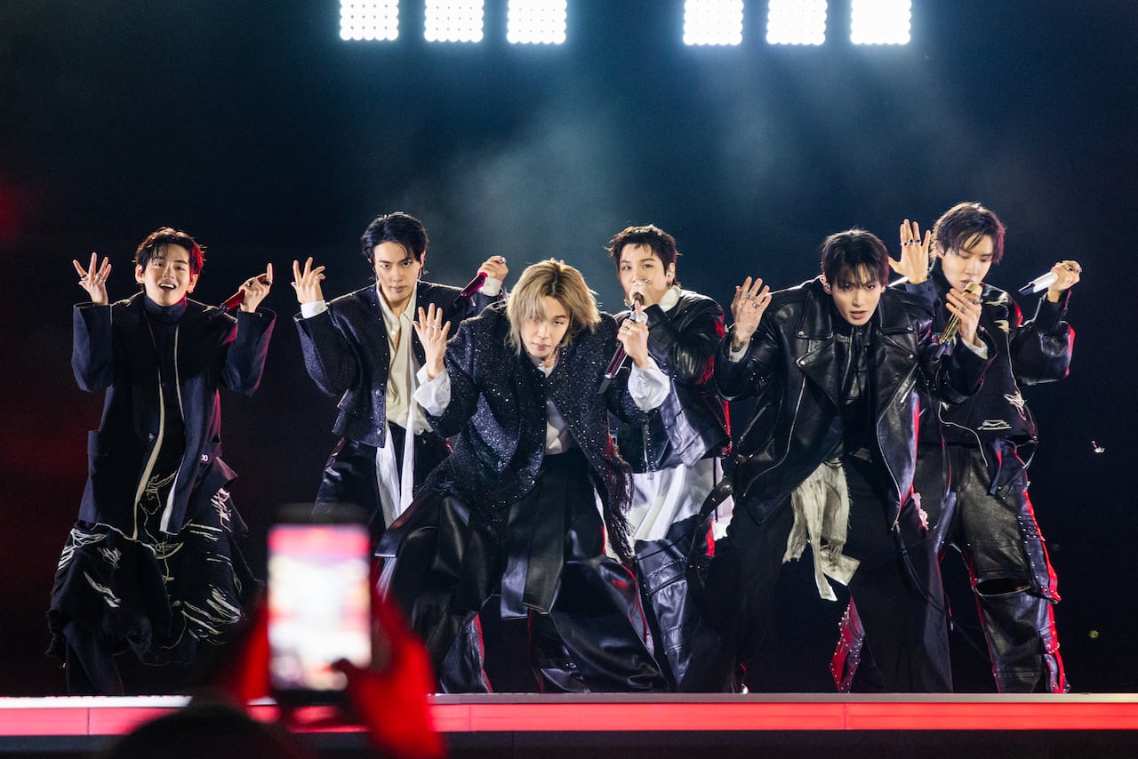 BTS comeback sends HYBE shares sliding as Korea weighs priced-in hopes - CHOSUNBIZ