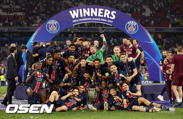 Lee Kang-in Celebrates UEFA Champions League Victory with PSG