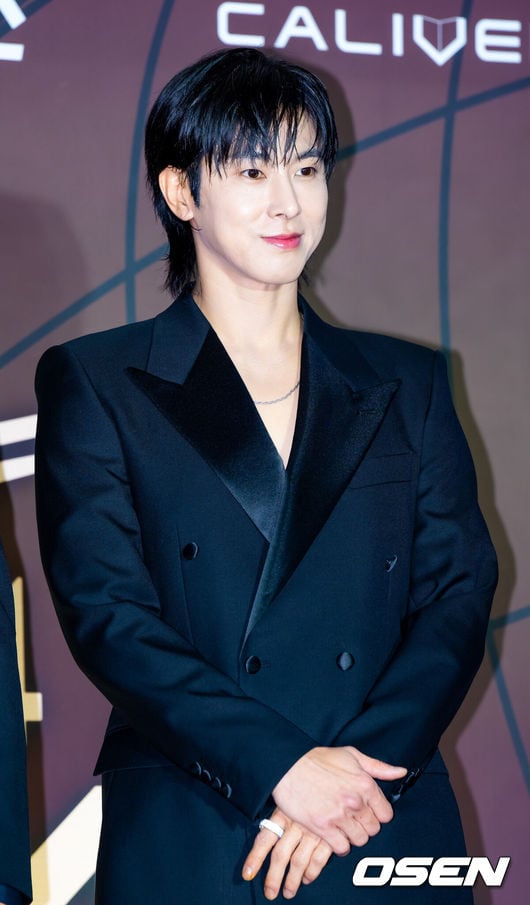 Director Kang Yoon-sung Discusses Casting Yunho for 'Pine: Country Bumpkins' at Disney Showcase