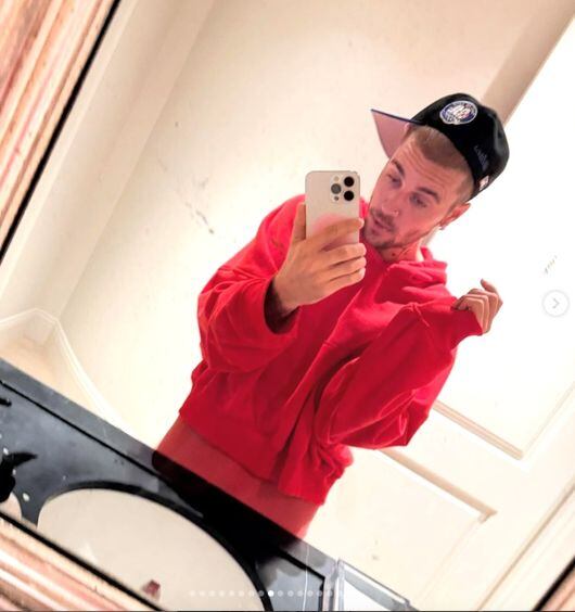 Justin Bieber's bathroom selfie sparks concern over his troubled state -  CHOSUNBIZ