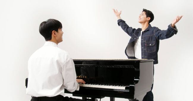 Park Bo-gum Receives Love Calls from Legendary K-Pop Seniors for His Piano Skills