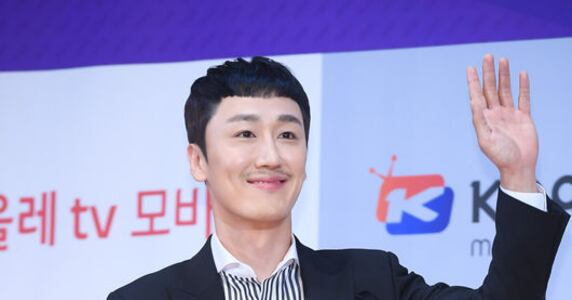 '한산' 윤진영, 추석 앞두고 깊은 슬픔..오늘(13일) 부친상 비보 - 조선비즈