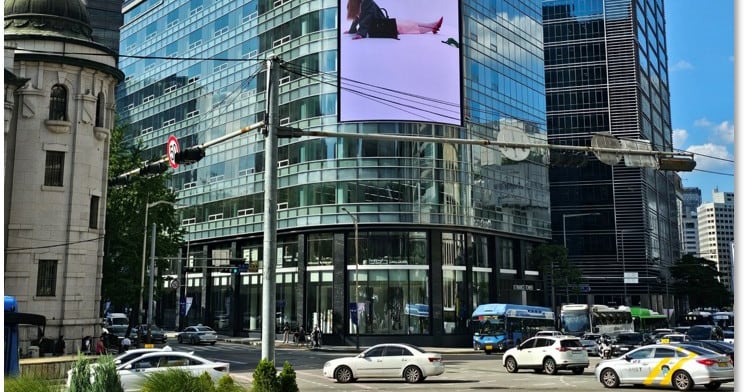 명동 'K-파이낸스타워' 매각 추진... 주관사에 젠스타메이트 - 뉴스 썸네일 이미지