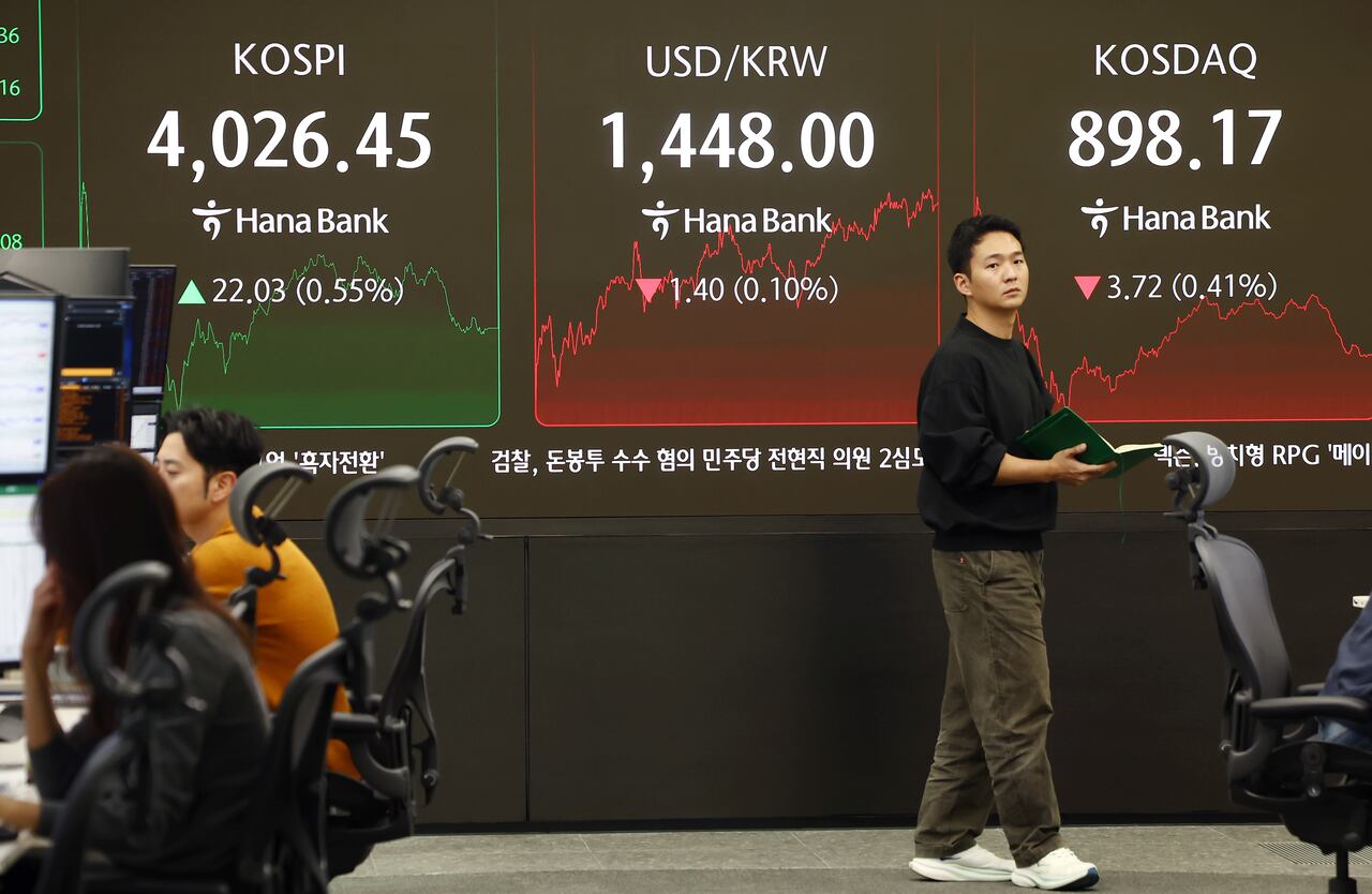 마켓뷰] 사흘째 兆단위 매물 던진 외국인… 반등 기대하며 매수 나선 동학개미 - 조선비즈