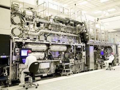 자이스 “중국 EUV 기술, 선두권보다 15년 뒤처져”
