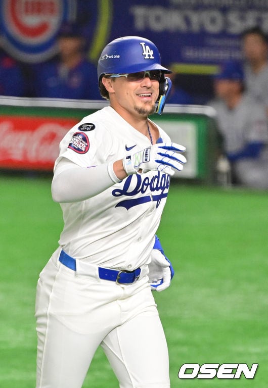 Kiké Hernández re-signs with Dodgers, intensifying Kim Hye-seong's battle for infield spot - CHOSUNBIZ