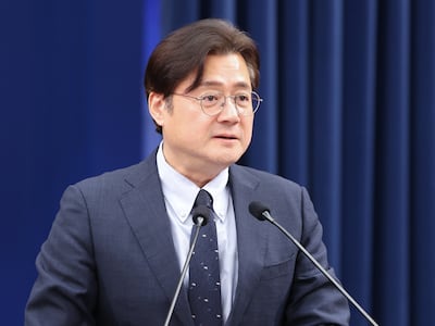 정무수석, 李 ‘연임 개헌’ 논란에... “대통령이 분명하게 의사 밝힐 기회 있을 것”