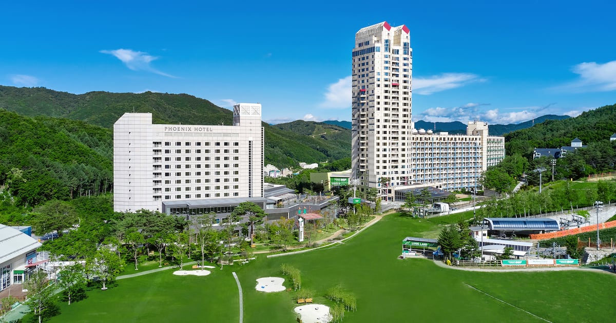 중앙그룹, 美 투자사 3000억 유치 놓고 막판 진통... 휘닉스 매각은 사실... - 뉴스 썸네일 이미지