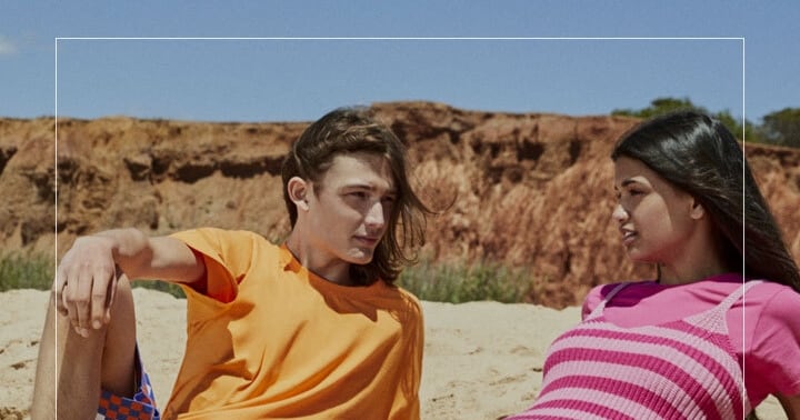 롯데온 온앤더럭셔리, 해외 온라인 명품 편집숍 ‘육스’ 상품 선봬 - 뉴스 썸네일 이미지