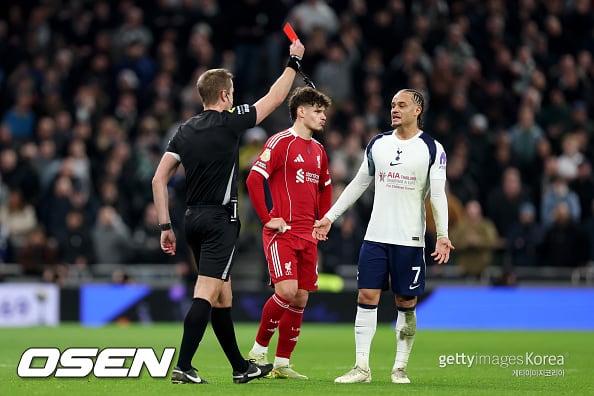 토트넘 2명 퇴장 패배