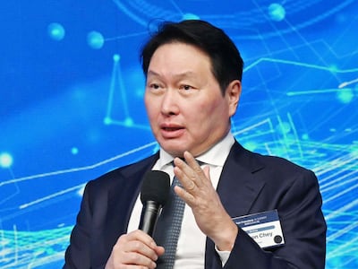 최태원 회장, SK㈜서 상반기 보수 17억5000만원 수령… 장용호 사장은 18억원