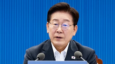 李대통령 “개헌은 국회가 주도해야… 임기 단축도 필요시 수용”