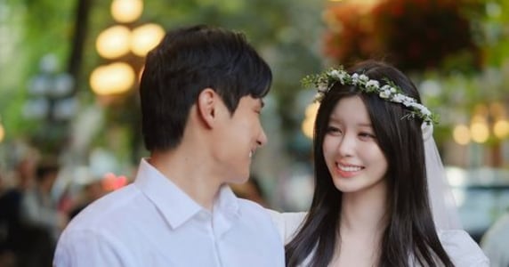 Photo: Chosunbiz Soyee Ties the Knot with Lawyer Yoo Jong Min