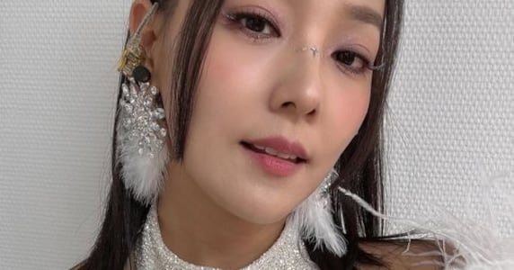 SES 유진, 데뷔 사진 아니야?…