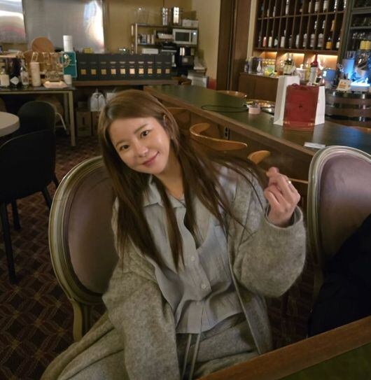 Park Ji-yeon Shares Update on Life Amid Health Challenges