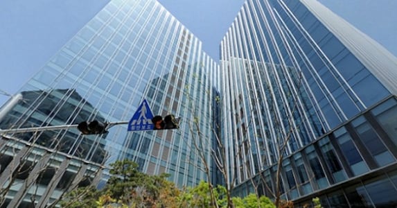 삼성SRA운용, 광화문 더케이트윈타워 매각 추진 - 뉴스 썸네일 이미지