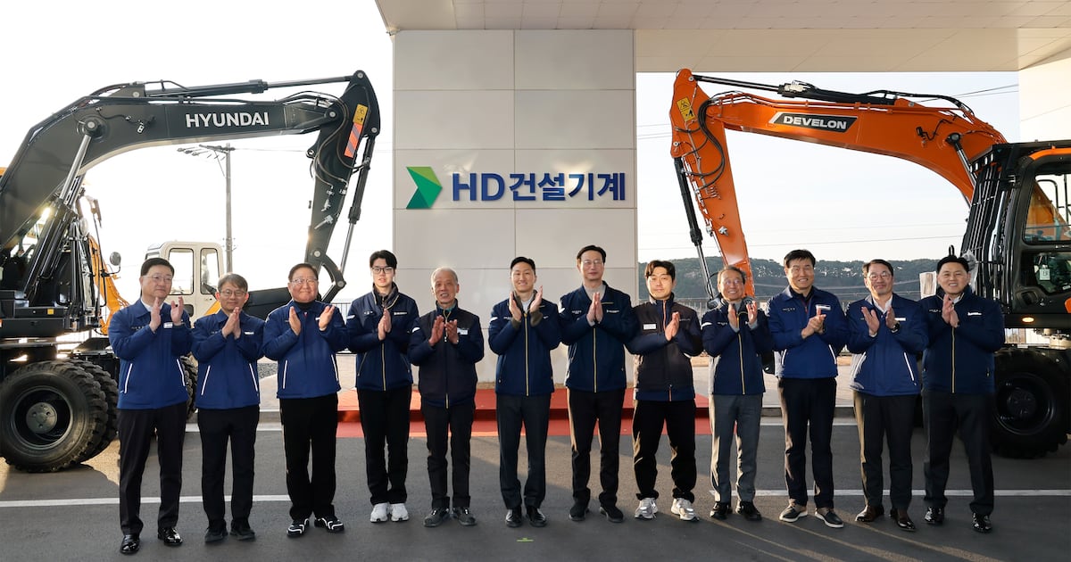 바닥 찍은 건설기계 시장 8년 후엔 두 배로... "R&D 투자 늘려 대응해야... - 뉴스 썸네일 이미지