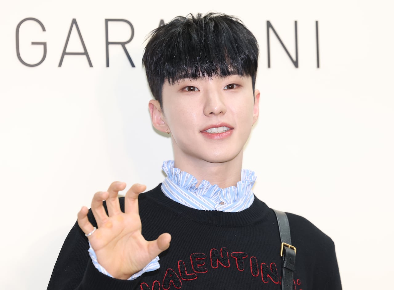 SEVENTEENホシが1億ウォン寄付 ザンビア学校に教室整備 - ChosunBiz