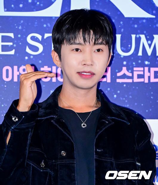 Lim Young-woong Donates Entire Proceeds of Charity Football Match