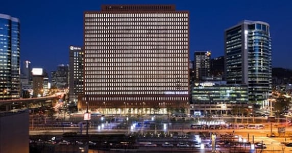 한투리얼에셋, 우여곡절 끝에 자금조달 마무리...1.3조 서울스퀘어 거래... - 뉴스 썸네일 이미지