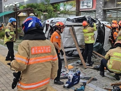 엄마 내려준 뒤 출발했는데…마트 옥상서 추락한 20대 숨져