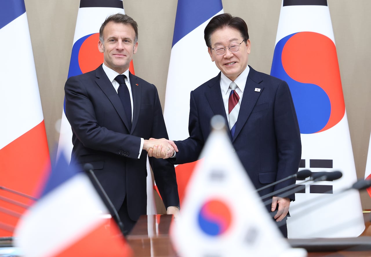 South Korea and France strengthen energy ties with nuclear and minerals  deals - CHOSUNBIZ