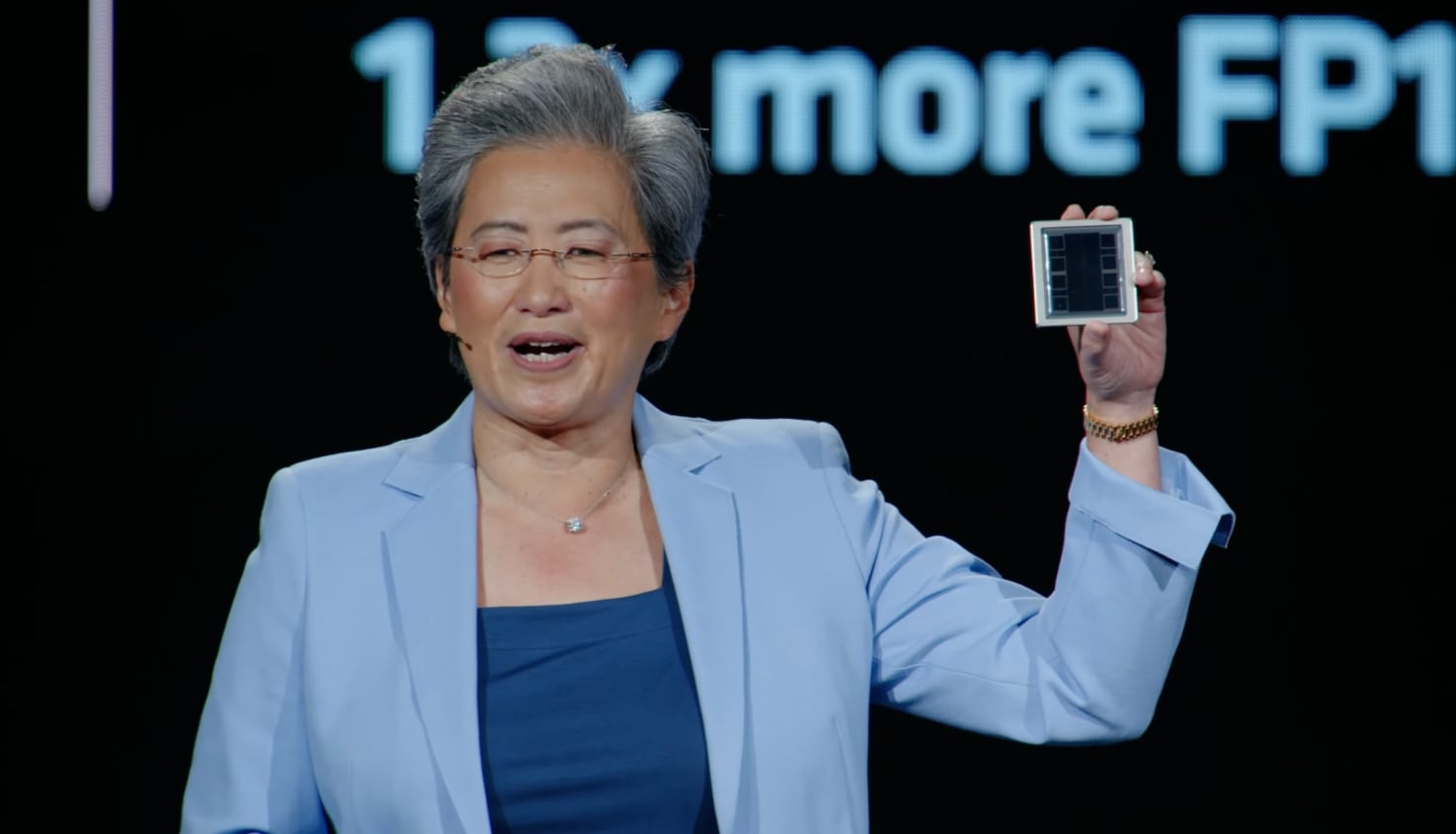 リサ・スーAMDCEOデータセンター向け半導体市場2030年に1兆ドル規模へ リサ・スーAMDCEOデータセンター向け半導体市場2030年に1兆ドル規模へ