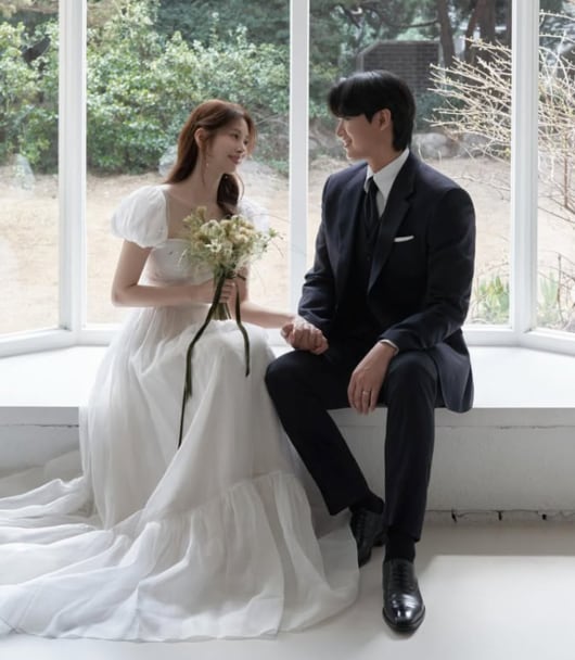 Seo Dong-joo Ties the Knot as June Bride