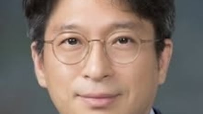 홍지선, 경기 28년 현장통 <br>지방 관료가 중앙으로